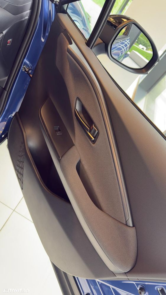 Toyota C-HR 1.8 HEV 140 CP 4x2 CVT Dynamic - 21