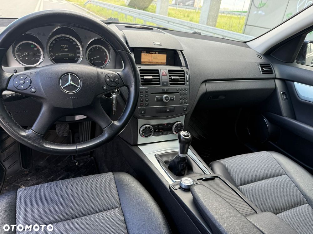 Mercedes-Benz Klasa C 180 K BlueEff Elegance - 13