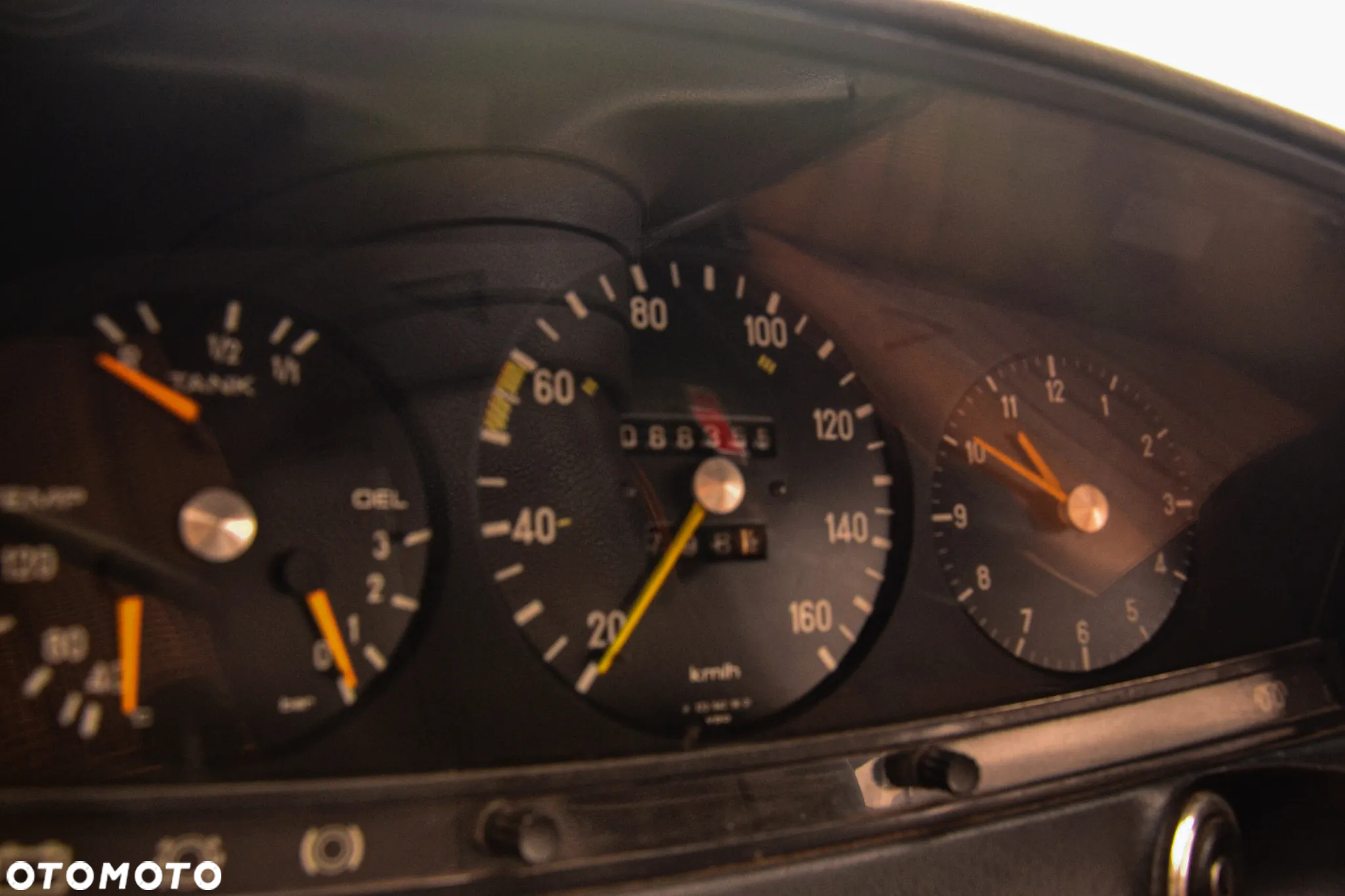 Mercedes-Benz W123 - 19