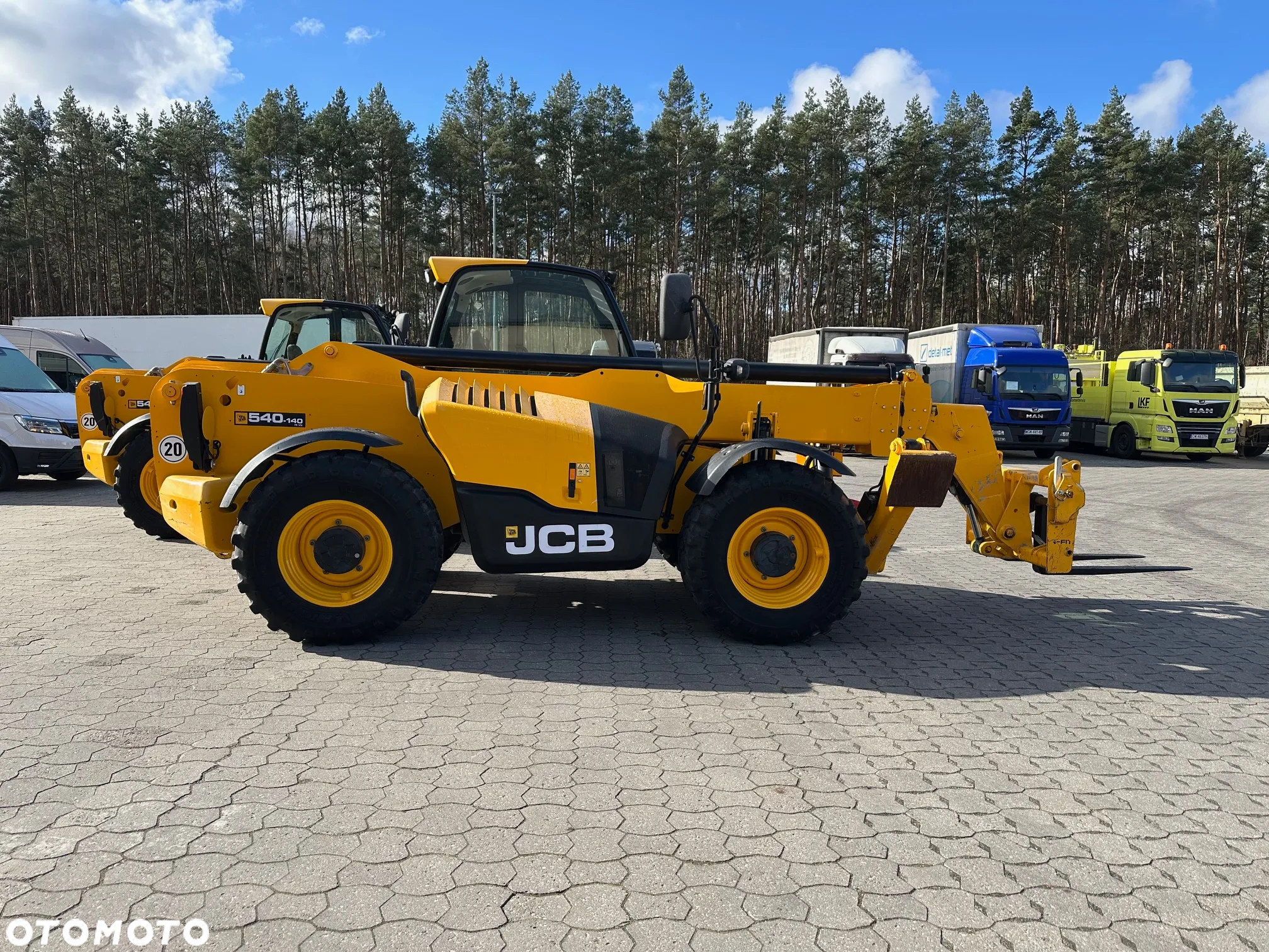 JCB 540-140 Hi Viz - 4