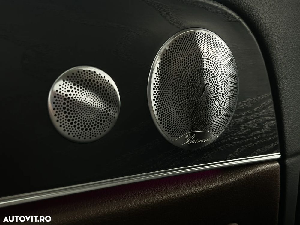 Mercedes-Benz E - 15