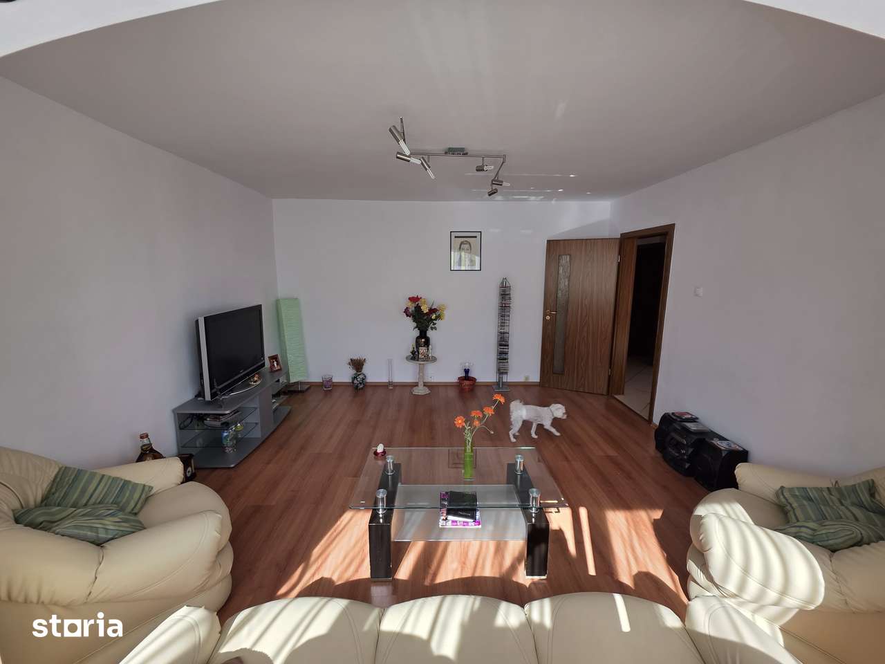 Apartament 3 camere de vânzare – Zona Aradului — fotografia 3