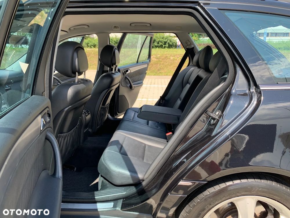 Mercedes-Benz Klasa C 350 T Avantgarde 4-Matic - 9