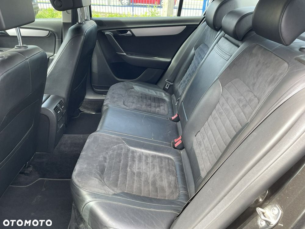Volkswagen Passat - 23