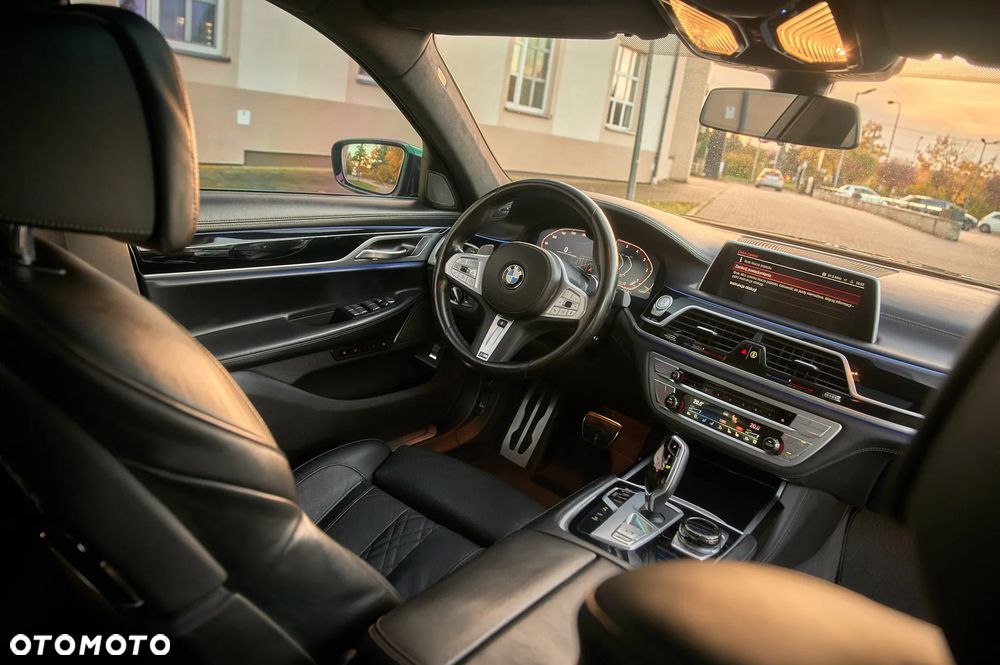 BMW Seria 7 740d xDrive mHEV sport - 24