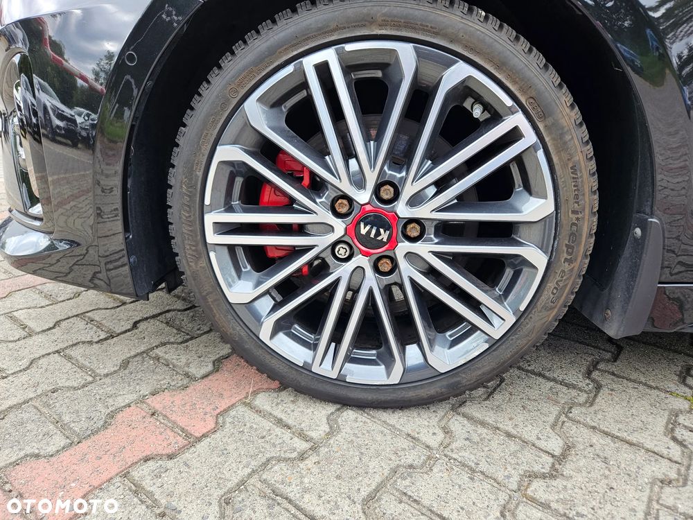 Kia ProCeed - 18