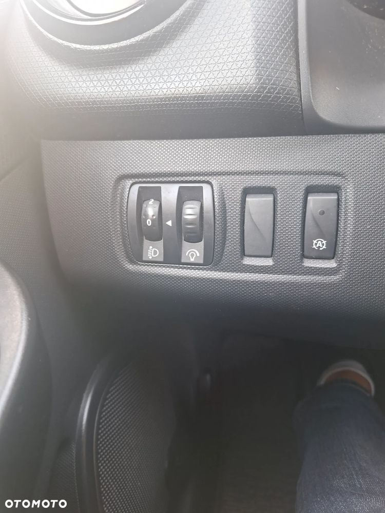 Renault Clio dCi 90 Dynamique - 14