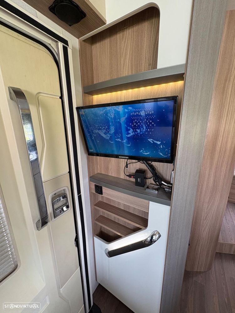 Burstner Aviano Aviano 727 cama central - 32