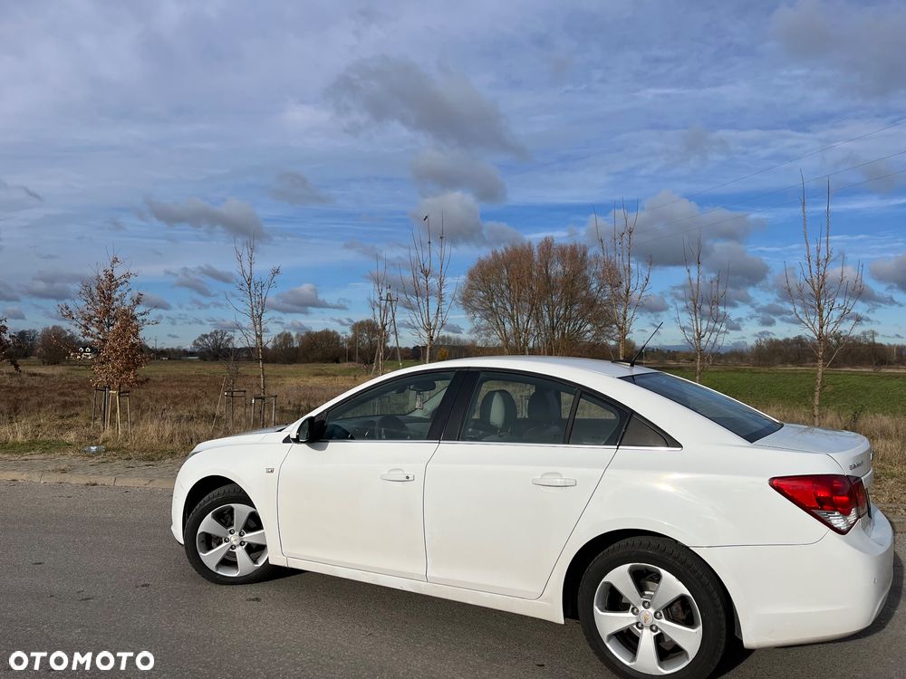 Chevrolet Cruze 1.8 LT - 6