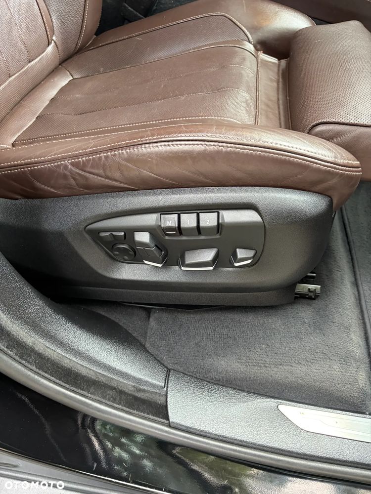 BMW X5 xDrive50i Sport-Aut - 37