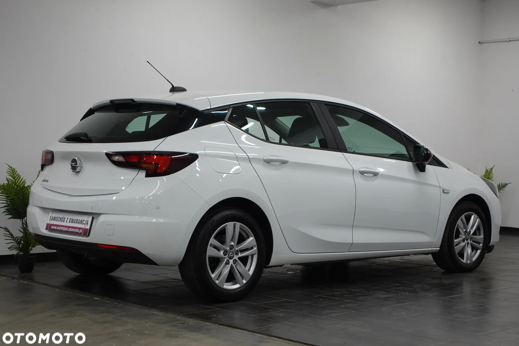 Opel Astra 1.5 D Start/Stop Elegance - 10