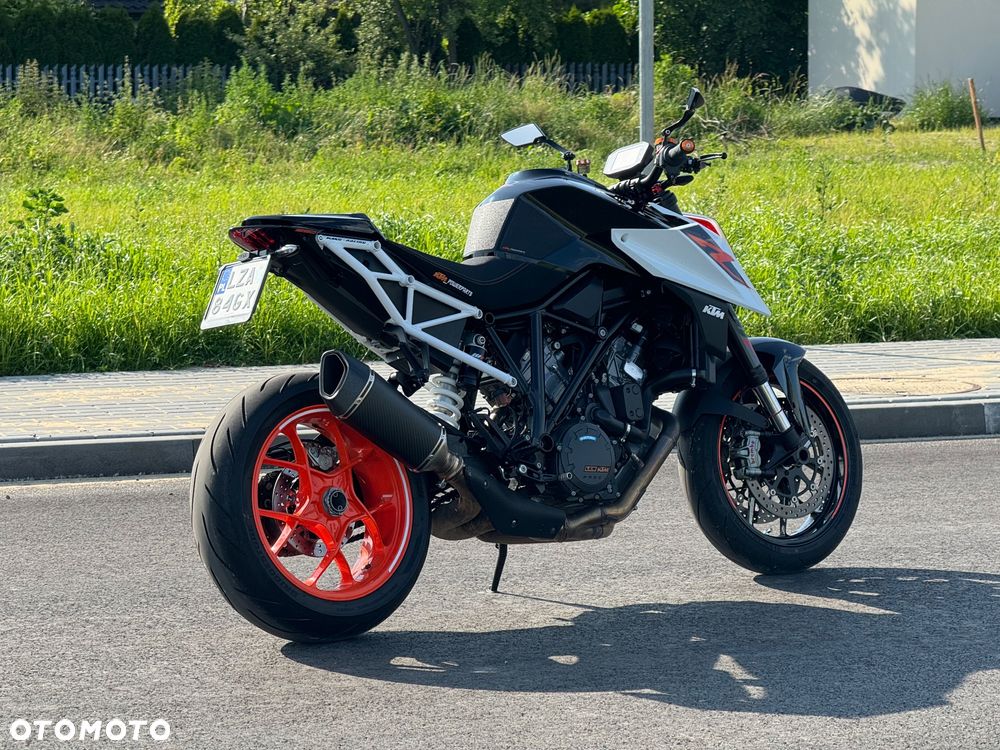 KTM Super Duke - 10