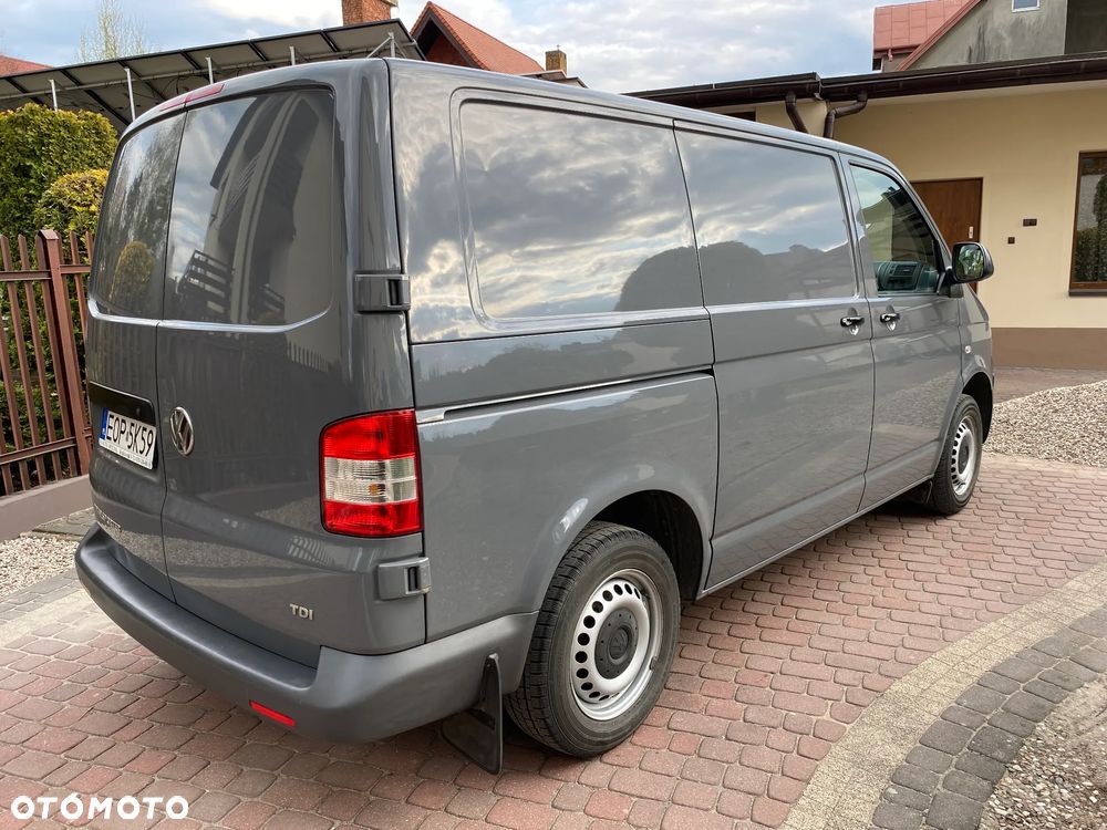 Volkswagen Transporter T5 - 5