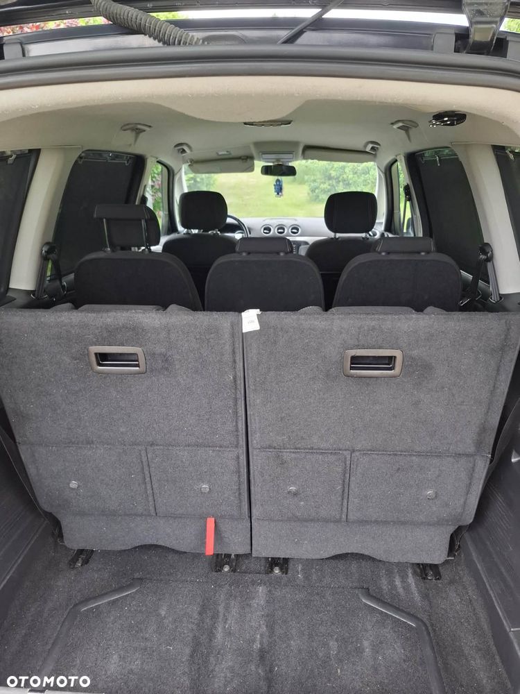 Ford Galaxy - 5