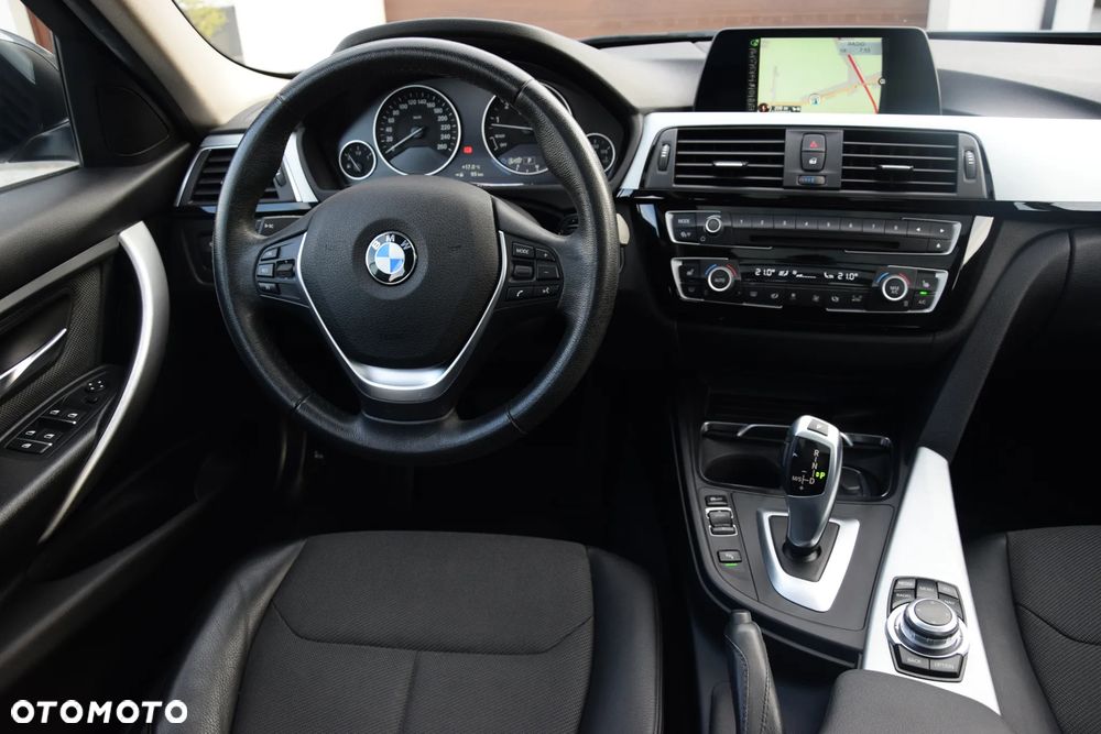 BMW Seria 3 320i Advantage - 5