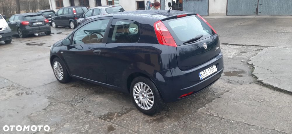 Fiat Grande Punto - 23
