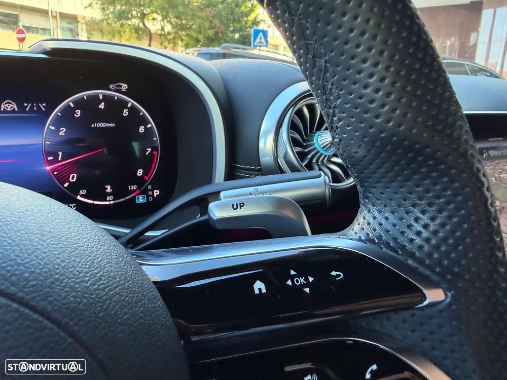 Mercedes-Benz SL 63 AMG 4Matic+ - 12