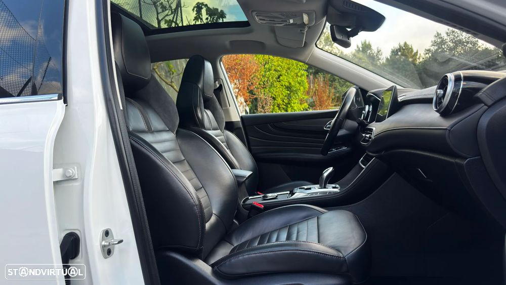 MG EHS 1.5 T-GDI Plug-in Hybrid Luxury - 41