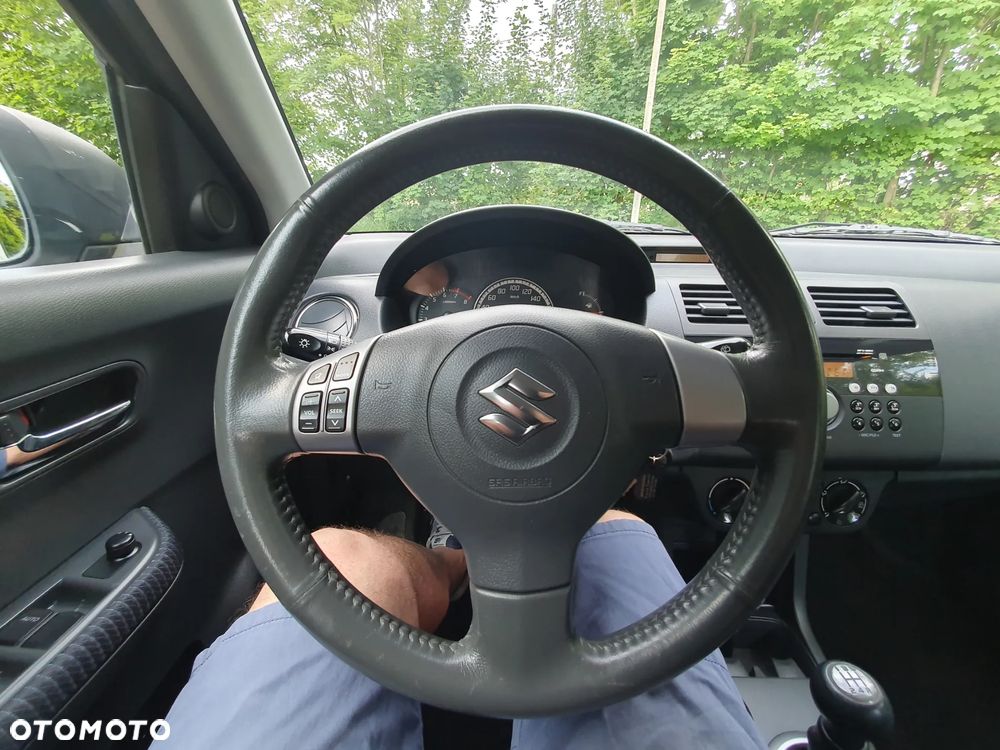 Suzuki Swift 1.3 GS / Premium 4WD - 14