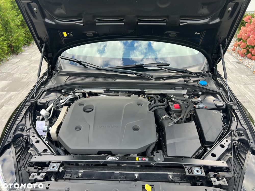 Volvo V60 B4 D Ultimate Dark - 40