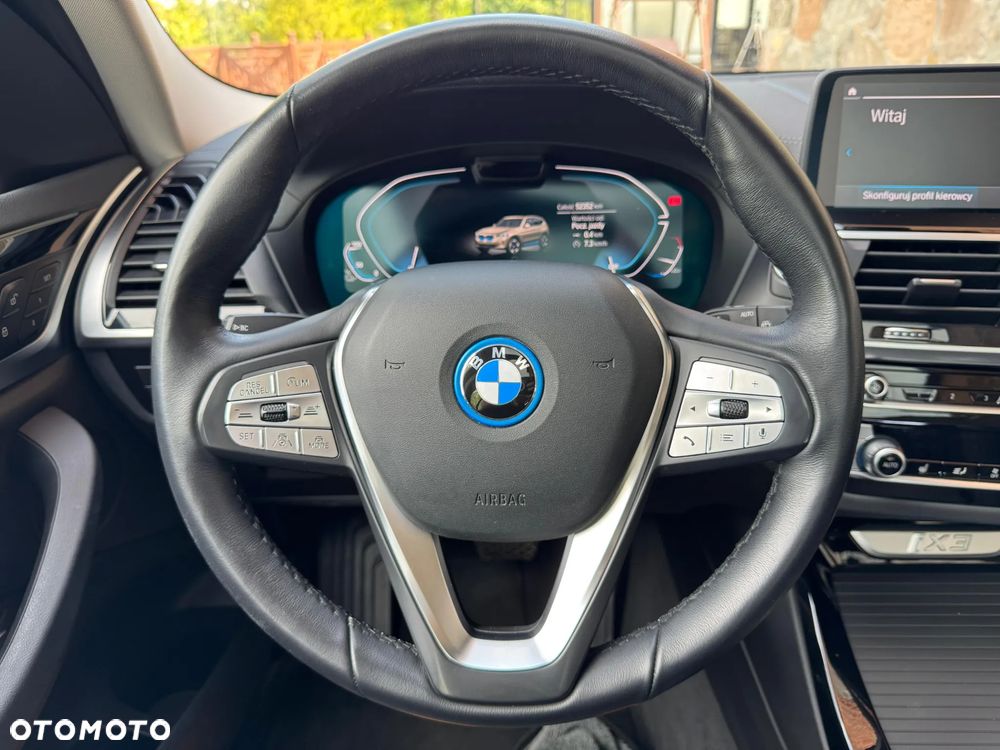 BMW iX3 80kWh Impressive - 23
