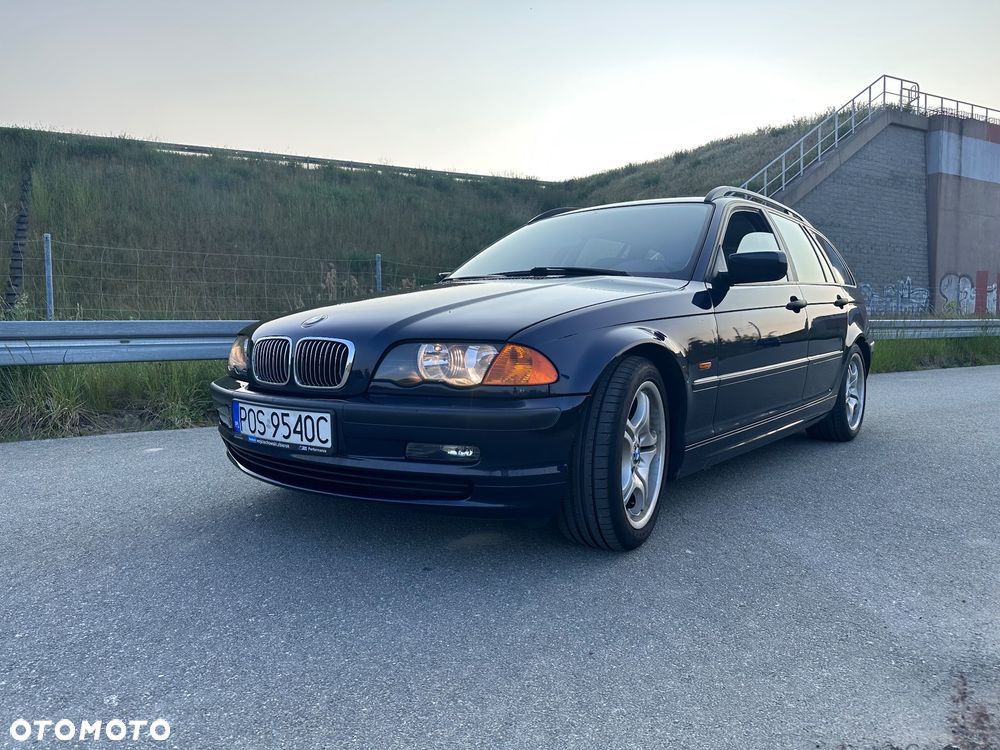 BMW Seria 3 318i - 6