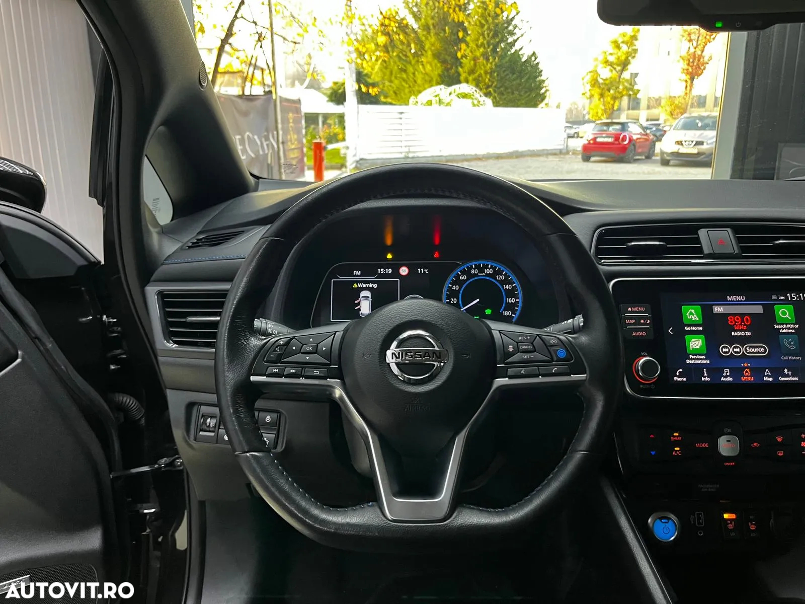 Nissan LEAF Tekna - 15