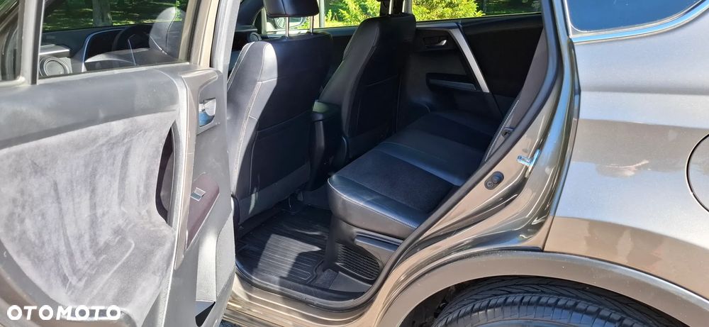 Toyota RAV4 Hybrid Style 4x4 - 10
