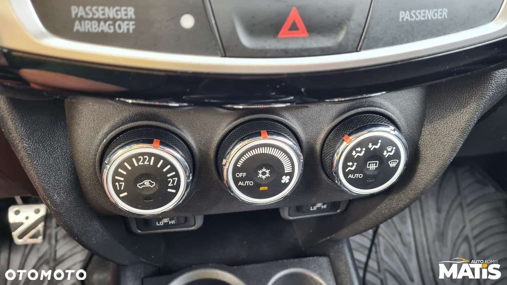 Mitsubishi ASX - 15