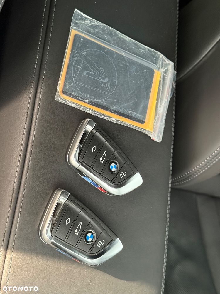 BMW M3 Competition xDrive sport - 21