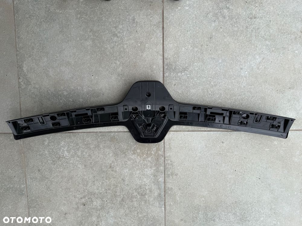 Grill atrapa trafić III nowy oryginał - 2