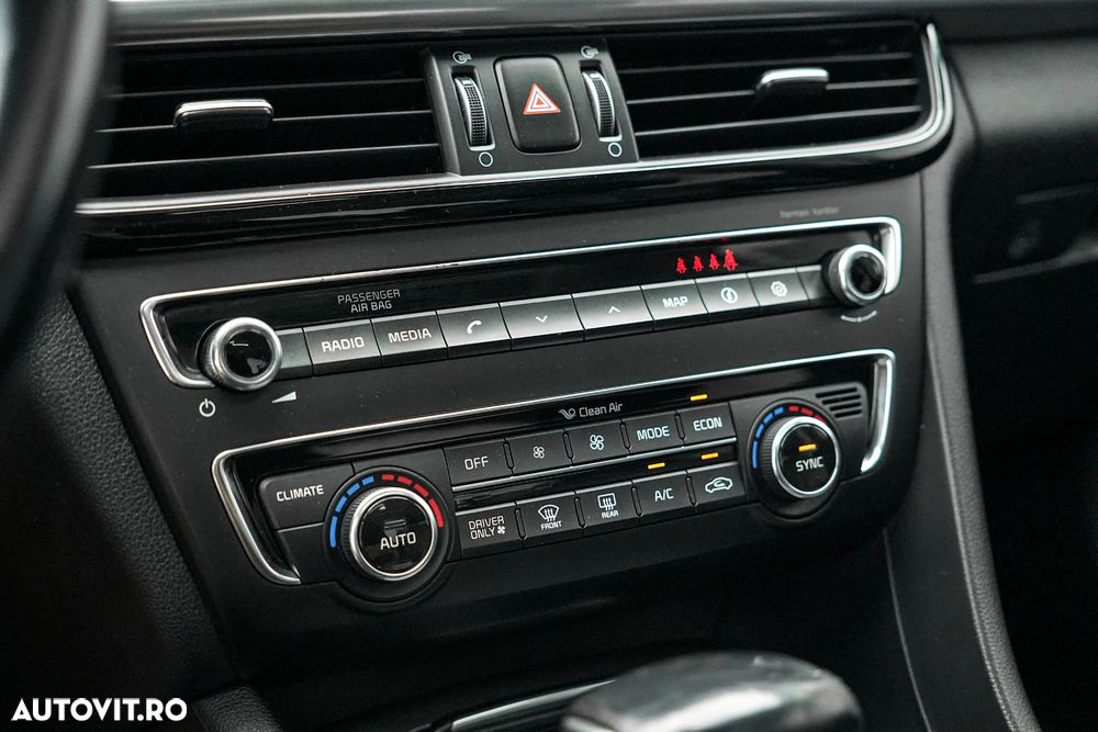 Kia Optima 2.0 T-GDI 6AT GT - 26
