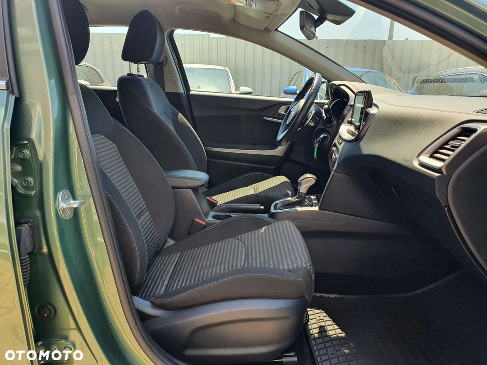 Kia Ceed 1.5 T-GDI M DCT - 25