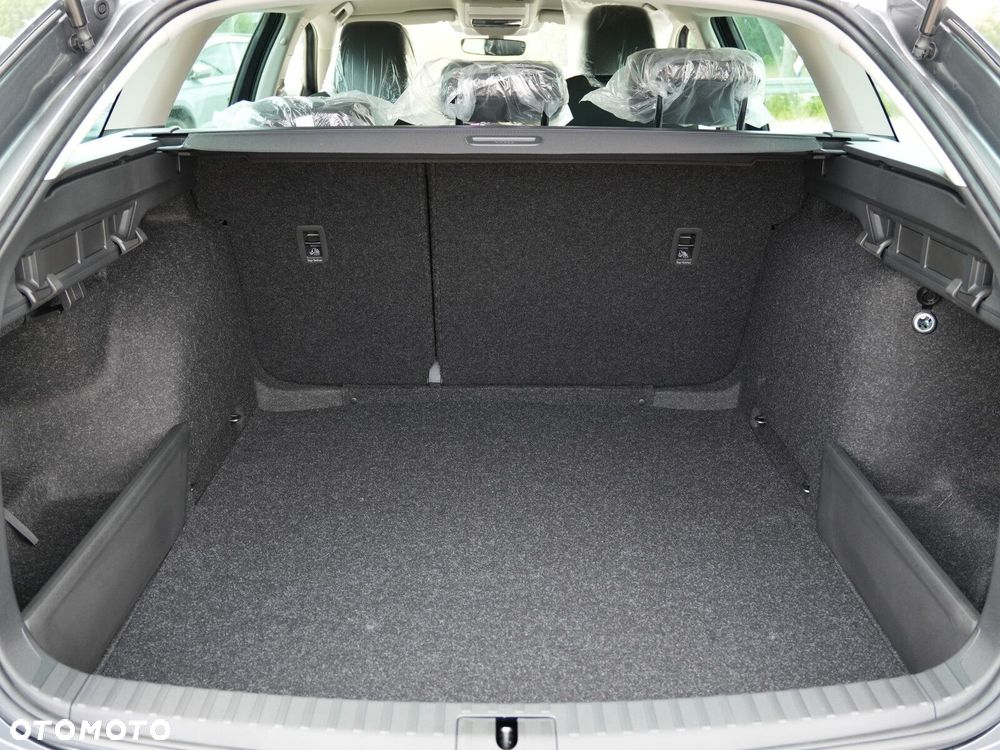Skoda Octavia 1.5 TSI mHEV Drive Essence DSG - 17