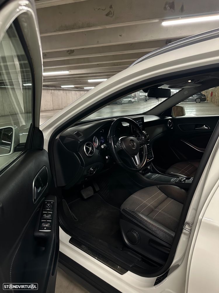 Mercedes-Benz GLA 220 - 13