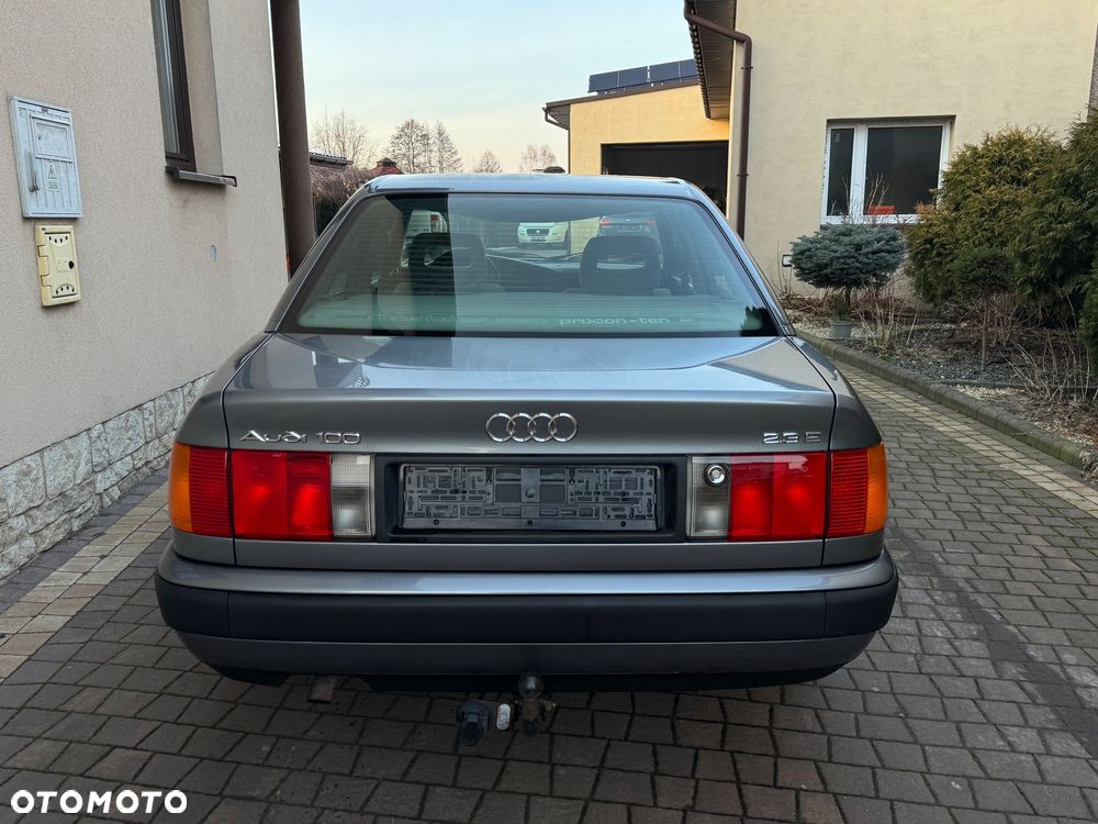 Audi 100 2.3 E - 5