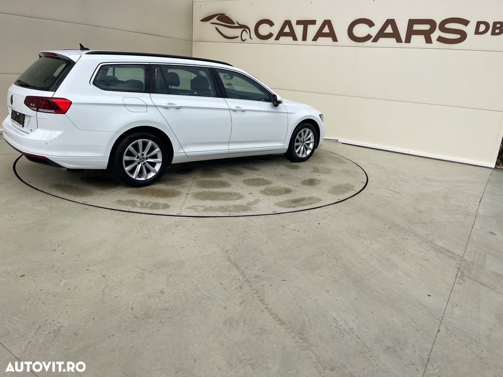 Volkswagen Passat - 16