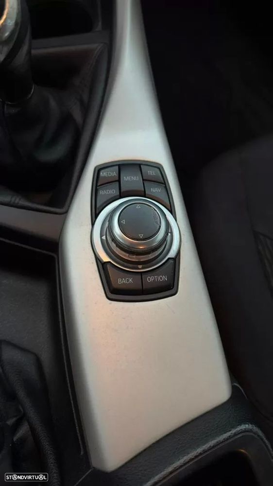 BMW 118 d Line Sport - 13