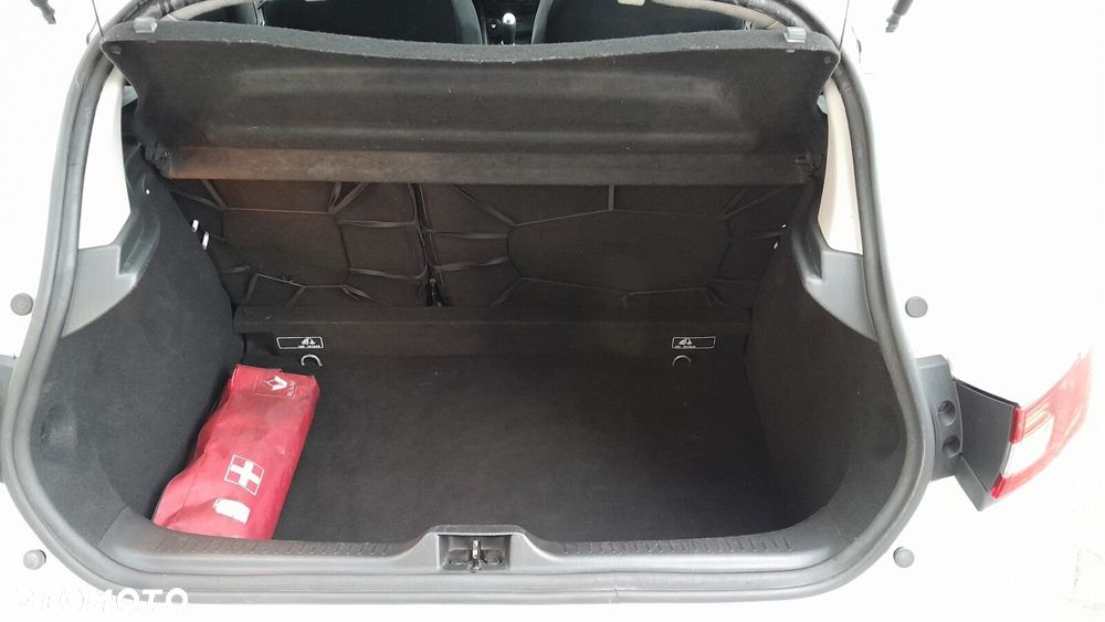 Renault Clio - 21