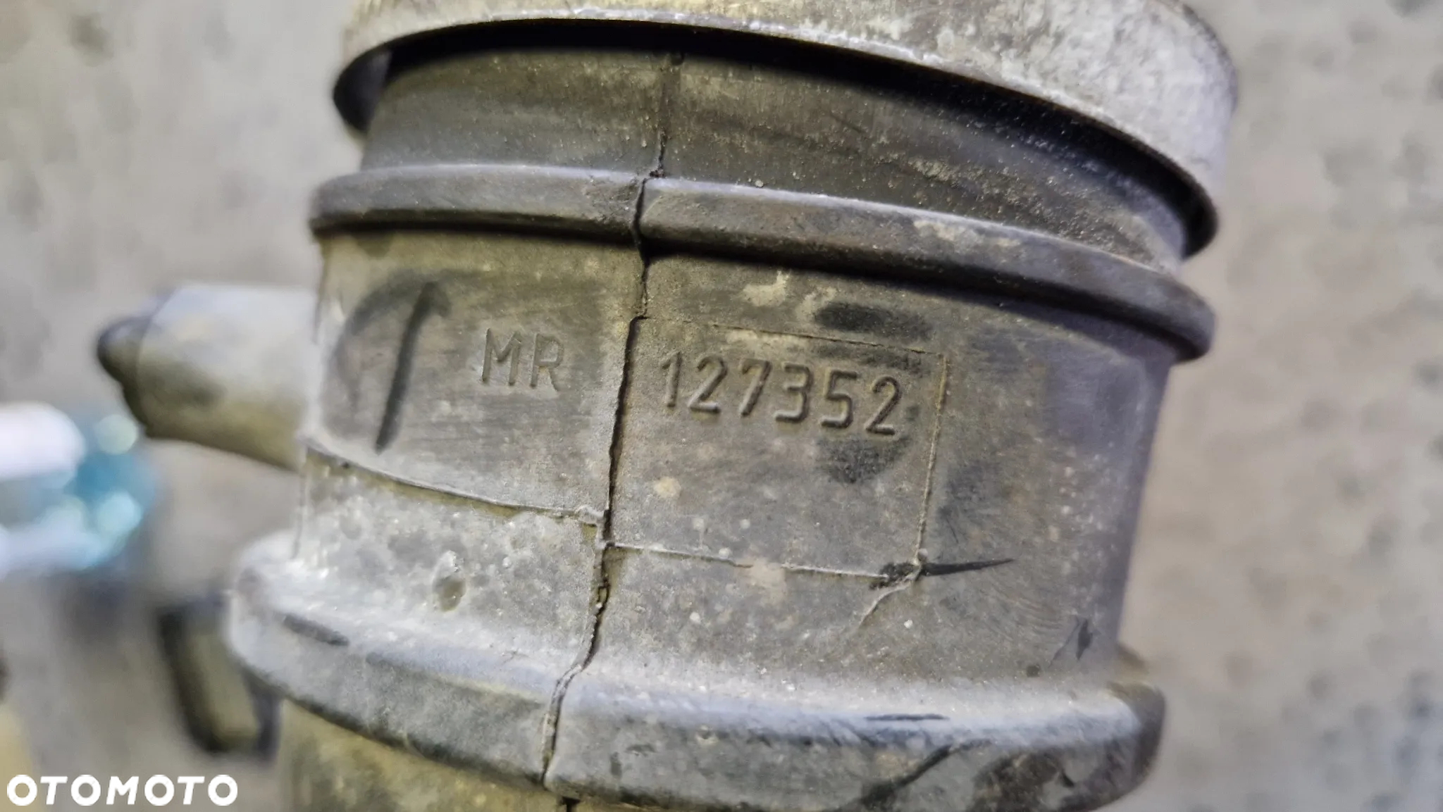 MITSUBISHI CARISMA 1.8 GDI PRZEWÓD DOLOT POWIETRZA MR 127352 - 3