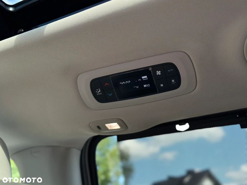 Chrysler Pacifica - 19