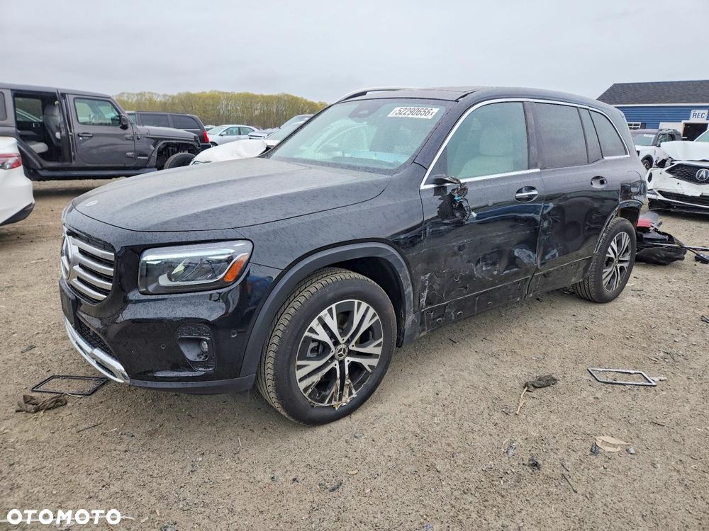 Mercedes-Benz GLB - 2