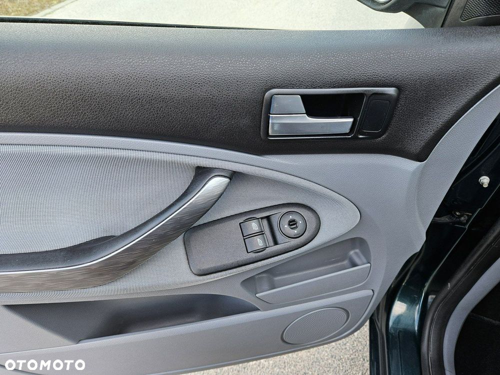 Ford C-MAX - 16