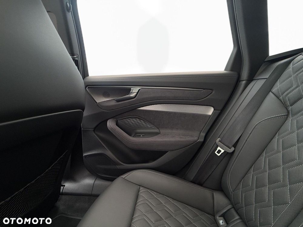 Audi A6 Avant - 34