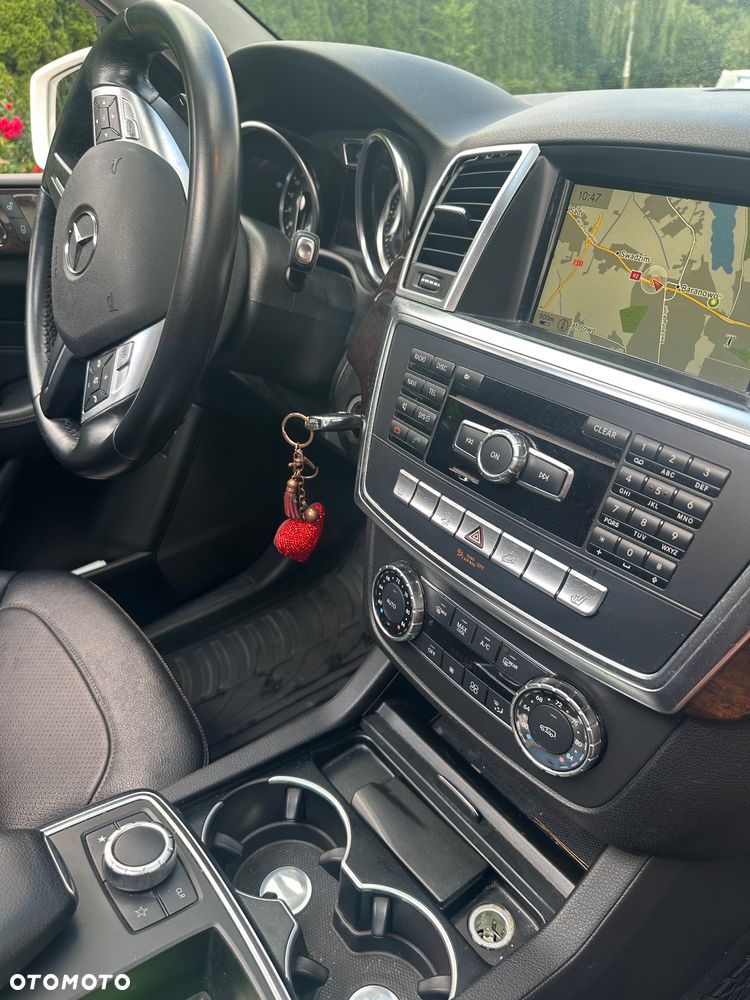 Mercedes-Benz ML - 9