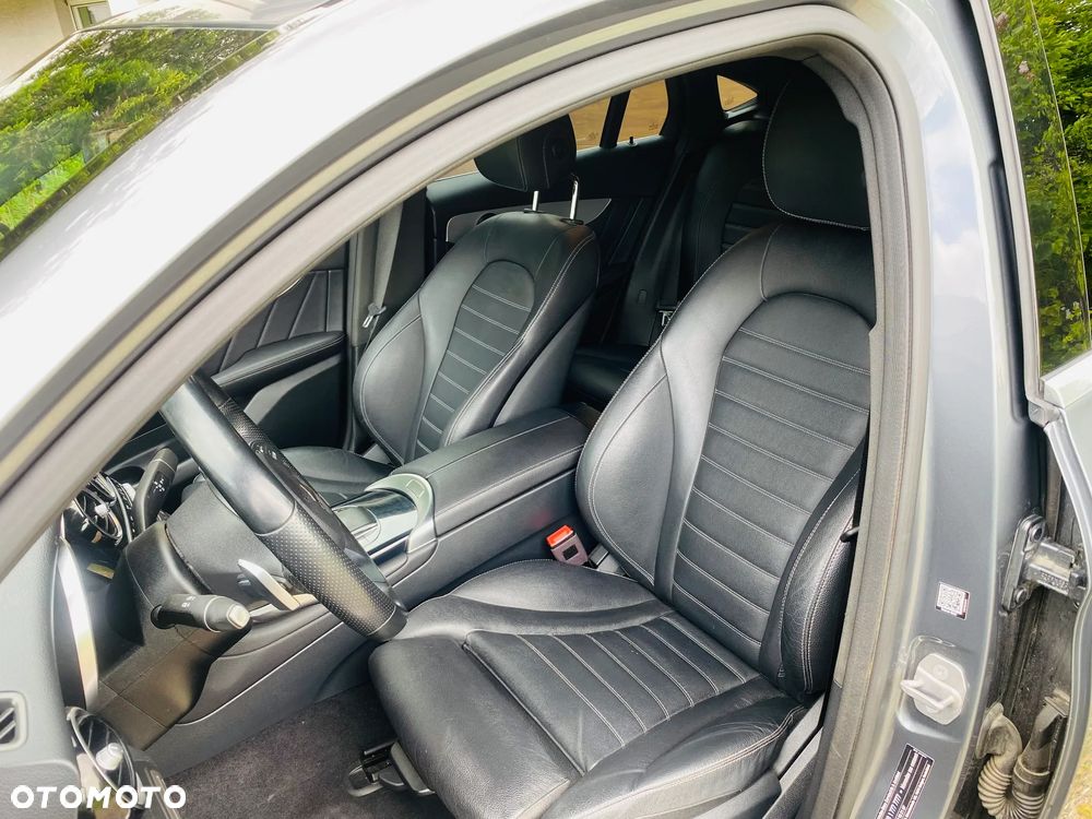 Mercedes-Benz GLC 300 e 4-Matic - 12