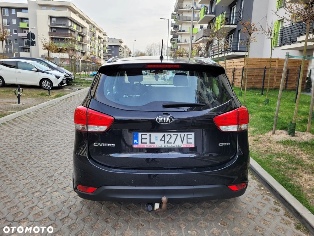 Kia Carens 1.7 CRDi M 7os - 4