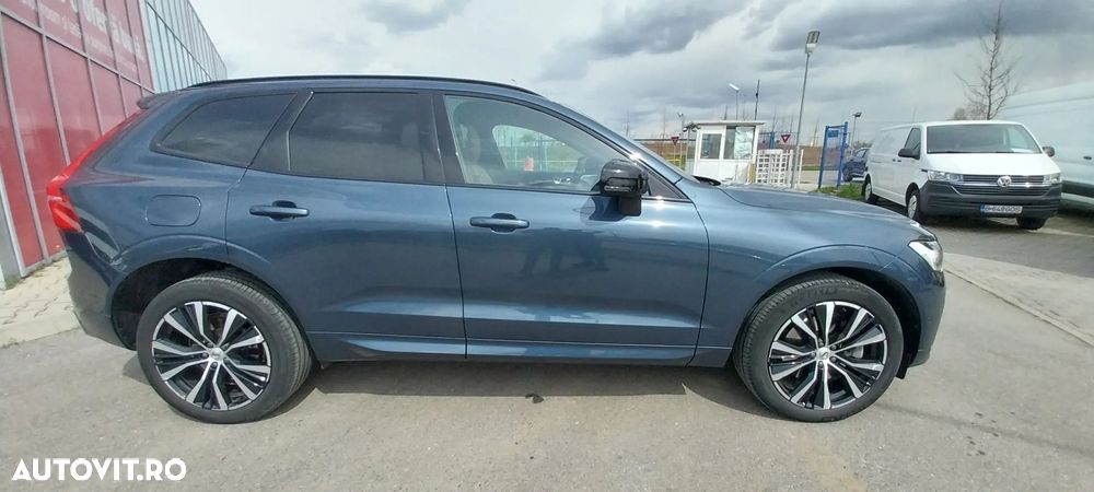 Volvo XC 60 B4 D AWD Ultimate Dark - 10