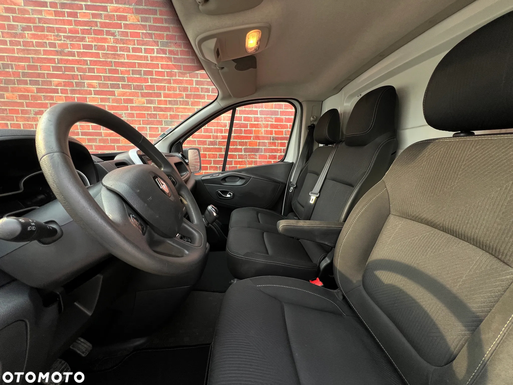 Renault Trafic - 11
