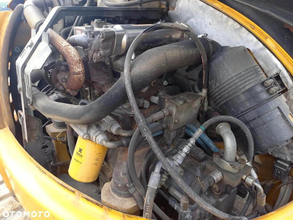JCB 8065 RTS - 13